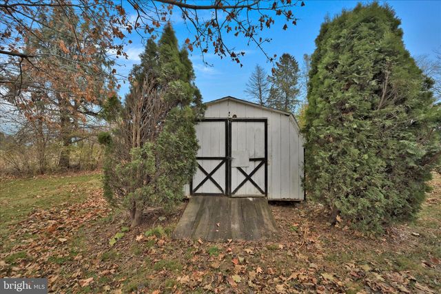 15 PHEASANT RUN, Fleetwood, PA 19522