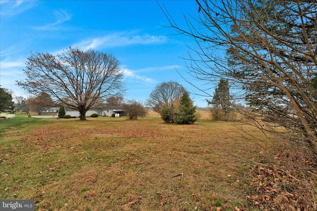 15 PHEASANT RUN, Fleetwood, PA 19522