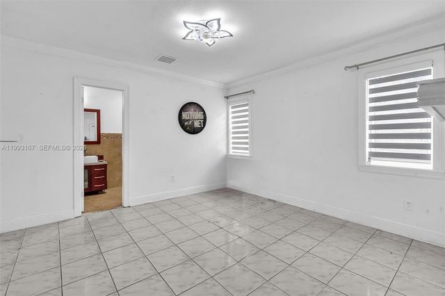 340 W 55th Street, Hialeah, FL 33012