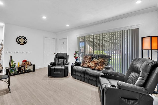 340 W 55th Street, Hialeah, FL 33012