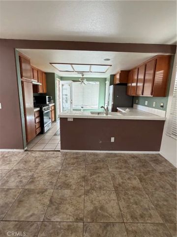 851 Chatham Way, San Jacinto, CA 92583
