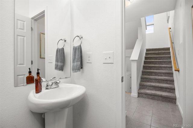 19105 E 55th Avenue, Denver, CO 80249