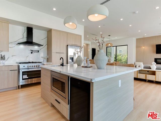 5929 Hesperia Avenue, Encino (los Angeles), CA 91316