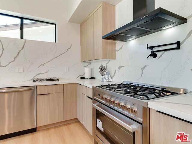 5929 Hesperia Avenue, Encino (los Angeles), CA 91316