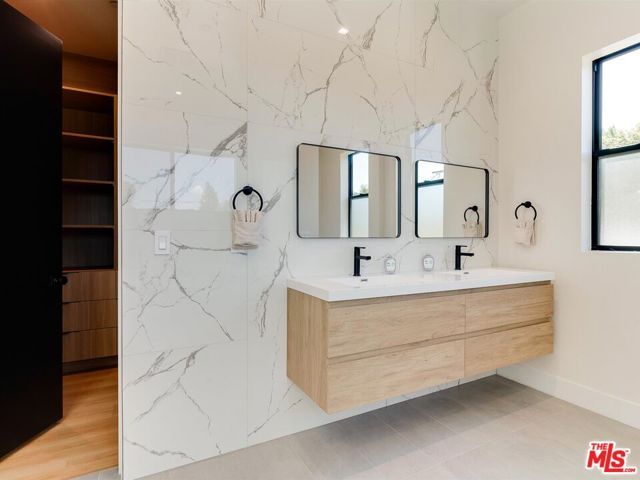 5929 Hesperia Avenue, Encino (los Angeles), CA 91316