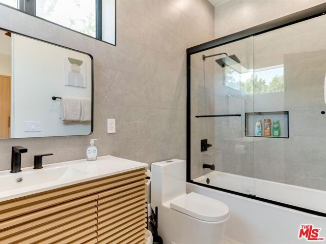 5929 Hesperia Avenue, Encino (los Angeles), CA 91316
