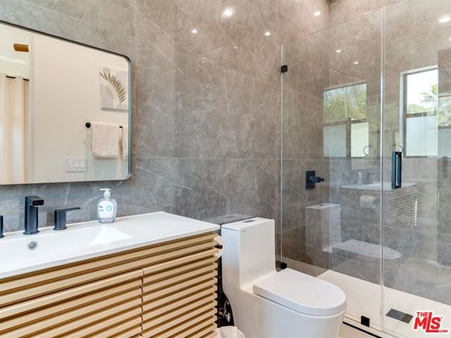 5929 Hesperia Avenue, Encino (los Angeles), CA 91316