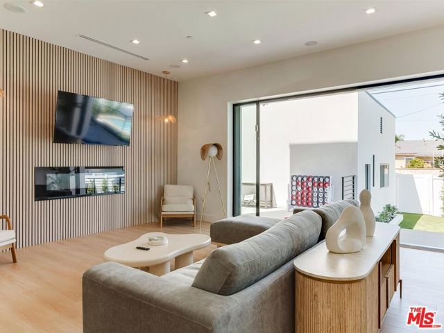 5929 Hesperia Avenue, Encino (los Angeles), CA 91316