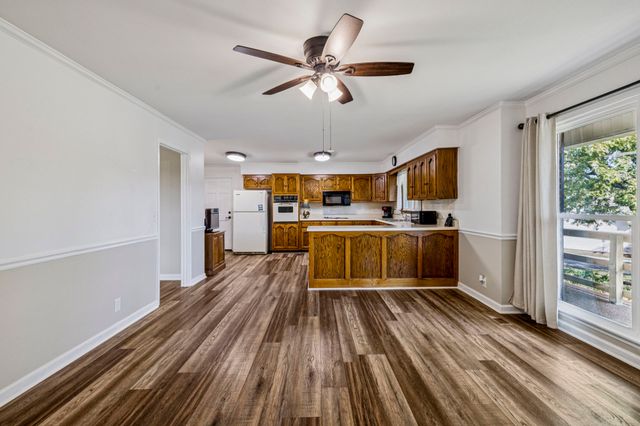 104 Jefferson Ct, White House, TN 37188