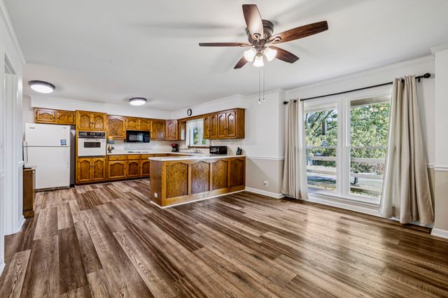 104 Jefferson Ct, White House, TN 37188