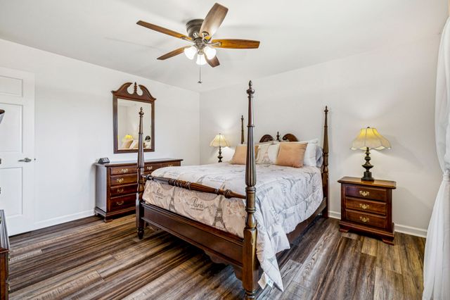 104 Jefferson Ct, White House, TN 37188