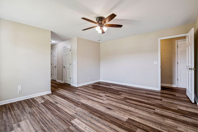 104 Jefferson Ct, White House, TN 37188