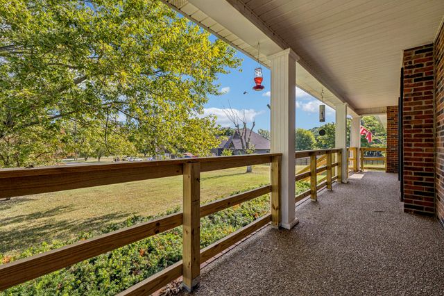 104 Jefferson Ct, White House, TN 37188