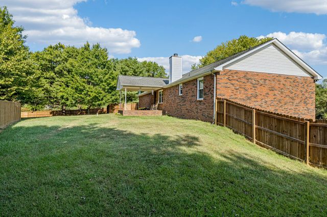 104 Jefferson Ct, White House, TN 37188