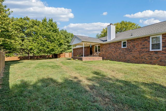 104 Jefferson Ct, White House, TN 37188