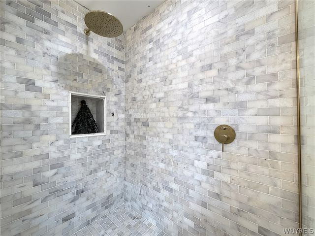 393 Dan Troy Drive, Amherst, NY 14221