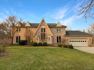 393 Dan Troy Drive, Amherst, NY 14221