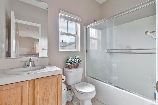 1744 Dali, Hanford, CA 93230