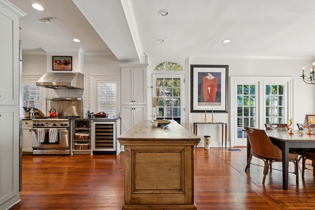 16 Water Street, Charleston, SC 29401