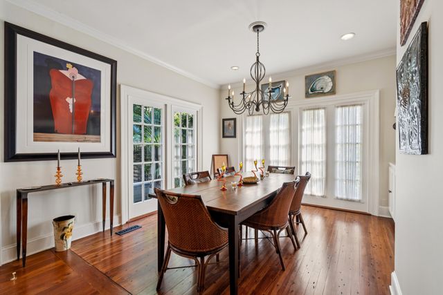 16 Water Street, Charleston, SC 29401