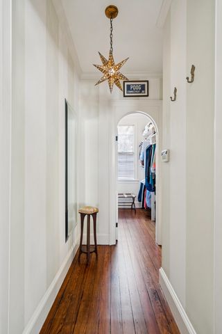 16 Water Street, Charleston, SC 29401