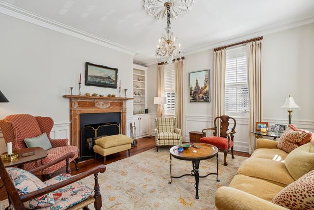 16 Water Street, Charleston, SC 29401