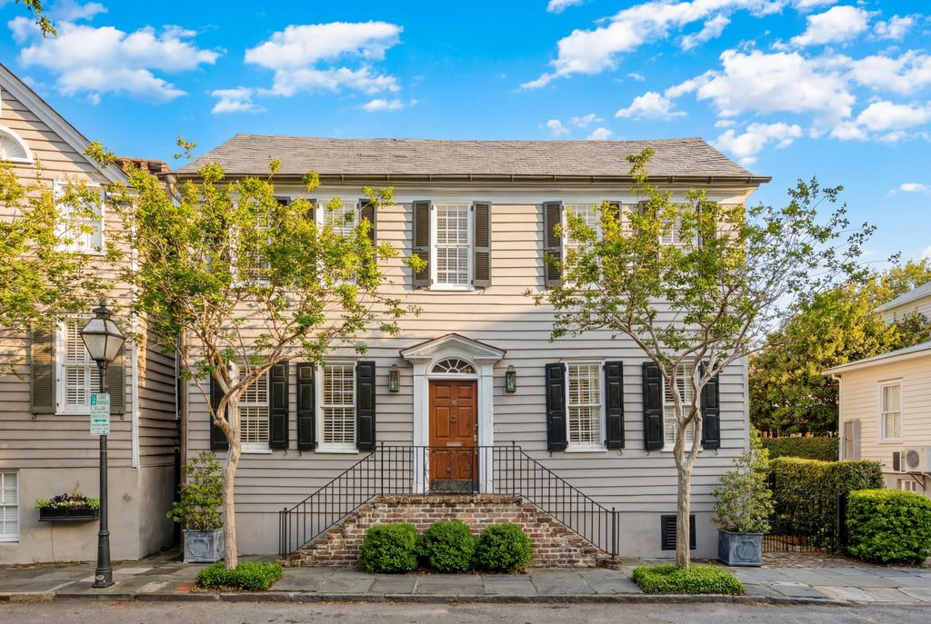 16 Water Street, Charleston, SC 29401