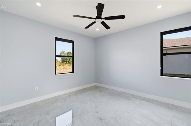 2902 21st ST W, Lehigh Acres, FL 33971