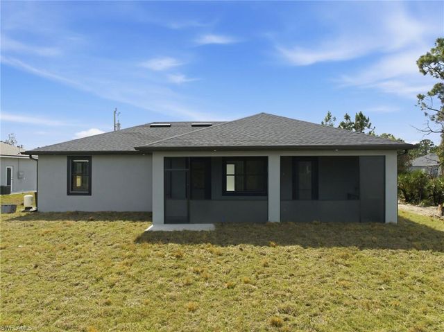 2902 21st ST W, Lehigh Acres, FL 33971