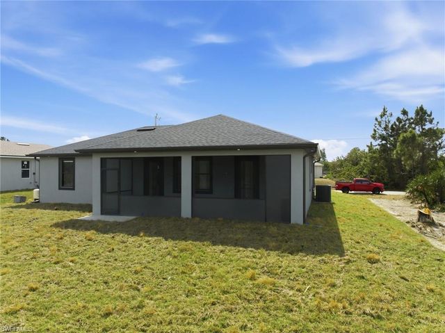 2902 21st ST W, Lehigh Acres, FL 33971