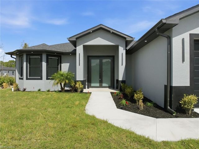 2902 21st ST W, Lehigh Acres, FL 33971