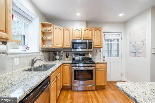 1408 20TH ST S, Arlington, VA 22202