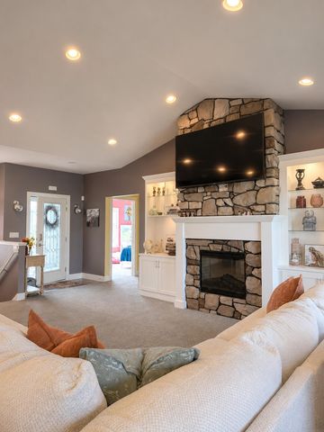 4828 Ironwood Drive, Cedar Falls, IA 50613