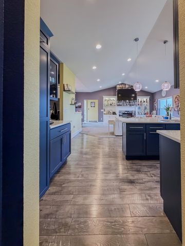 4828 Ironwood Drive, Cedar Falls, IA 50613