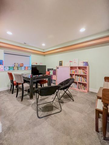 4828 Ironwood Drive, Cedar Falls, IA 50613