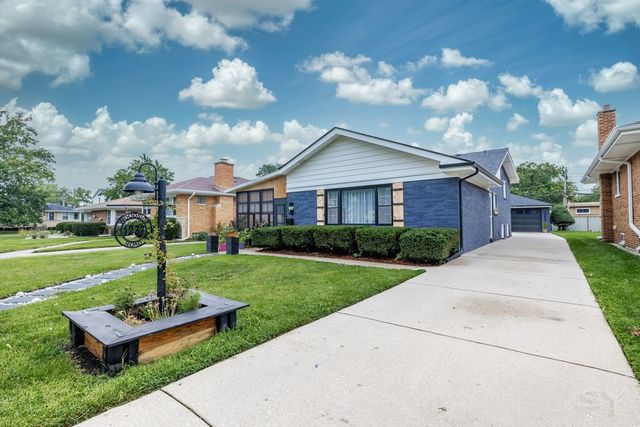 1233 Woodside Road, La Grange Park, IL 60526