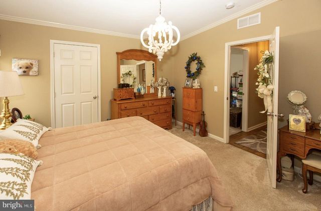 66 RANDOM RD, Douglassville, PA 19518