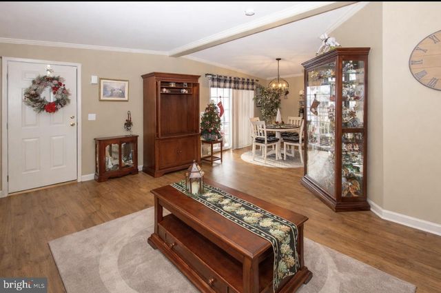 66 RANDOM RD, Douglassville, PA 19518