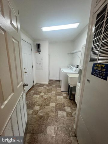 66 RANDOM RD, Douglassville, PA 19518
