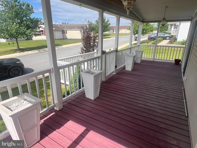 66 RANDOM RD, Douglassville, PA 19518