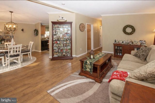 66 RANDOM RD, Douglassville, PA 19518