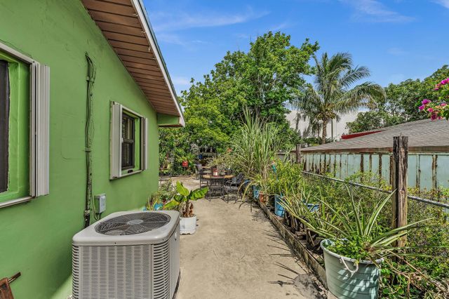 2131 Acapulco Drive, Miramar, FL 33023