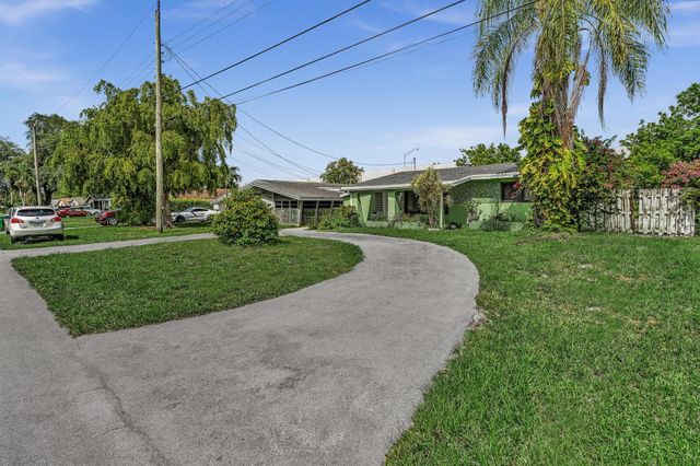 2131 Acapulco Drive, Miramar, FL 33023