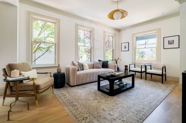 177 Hancock St, Cambridge, MA 02139
