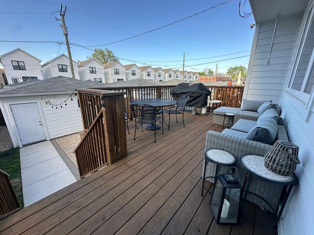 2528 W Polk Street, Chicago, IL 60612