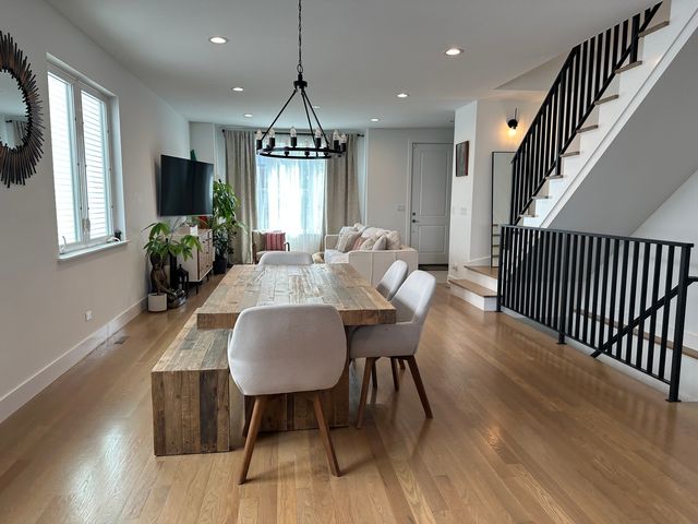 2528 W Polk Street, Chicago, IL 60612