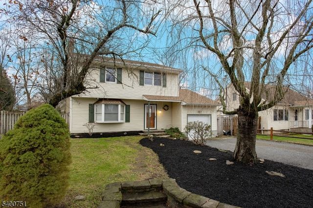 11 Cedar St, Sussex Boro, NJ 07461