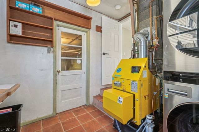 11 Cedar St, Sussex Boro, NJ 07461