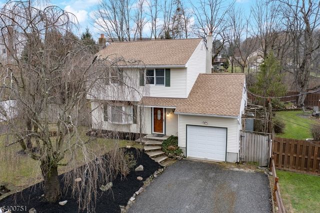 11 Cedar St, Sussex Boro, NJ 07461