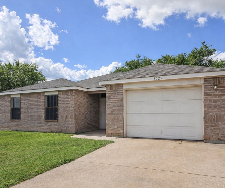 5029 Cottey Street, Fort Worth, TX 76105